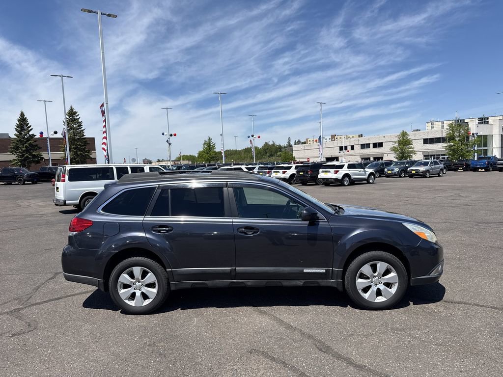 Used 2011 Subaru Outback 2.5i Limited w/ PWR Moonroof Pkg AWD/4WD image 7
