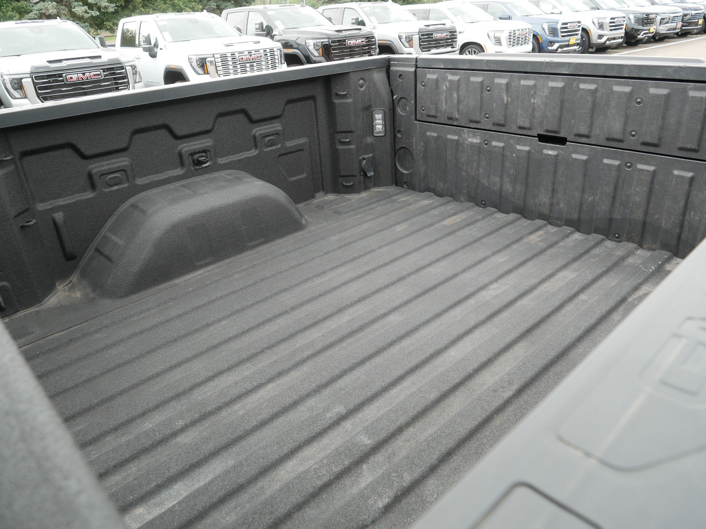 Used 2021 GMC Sierra 1500 AT4 w/ AT4 Value Package AWD/4WD image 37