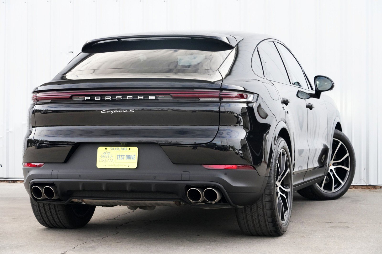 Used 2024 Porsche Cayenne S image 5