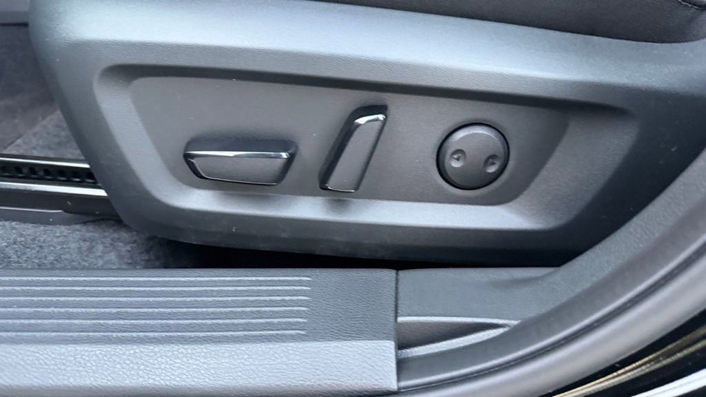 New 2026 Nissan Rogue SV image 15