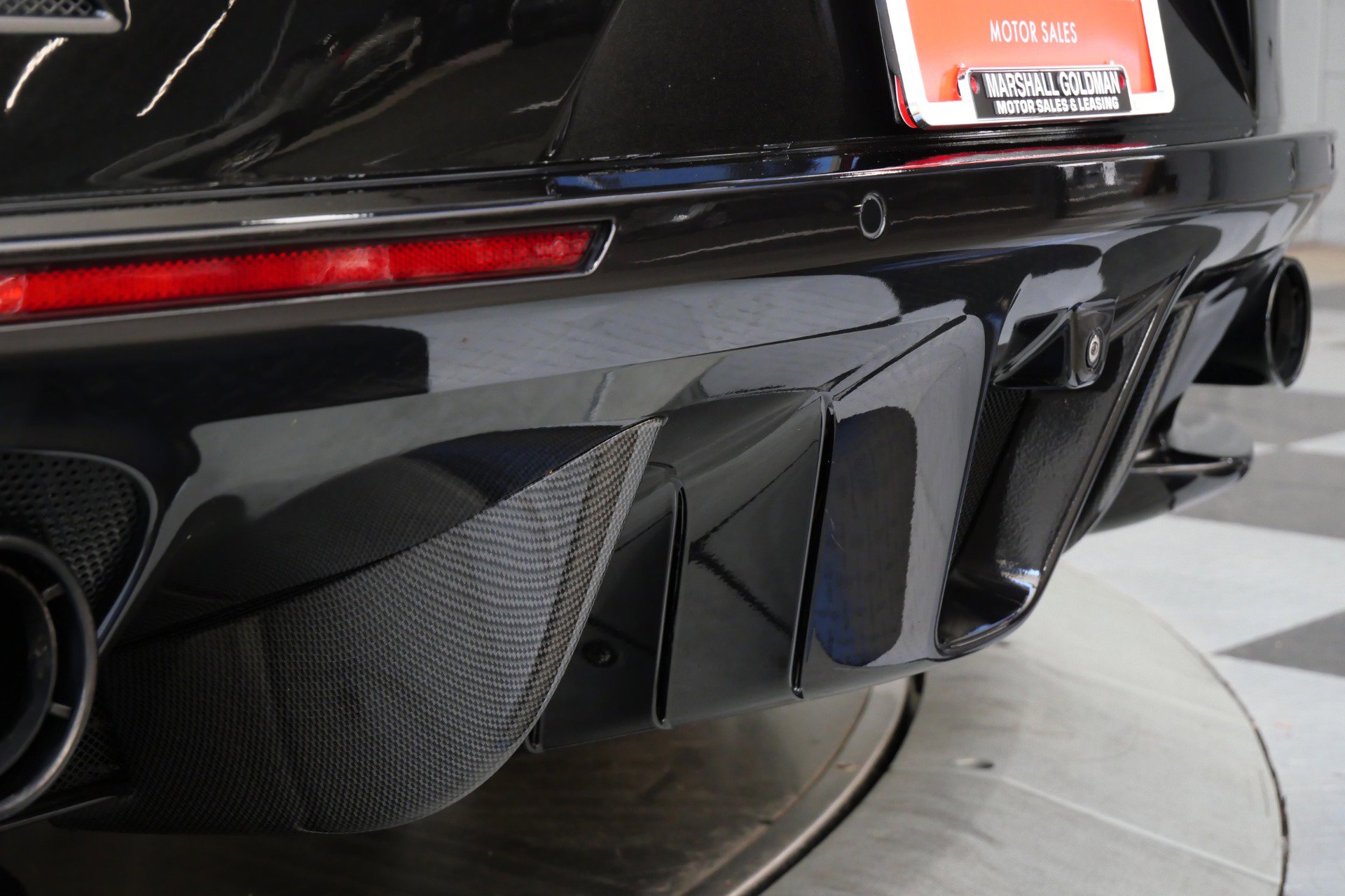 Used 2018 Ferrari GTC4Lusso image 48