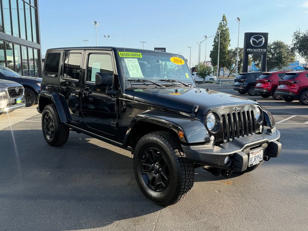 Used 2016 Jeep Wrangler Unlimited Sahara AWD/4WD image 2
