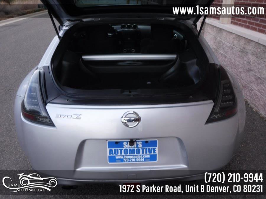 Used 2013 Nissan 370Z Coupe RWD image 25