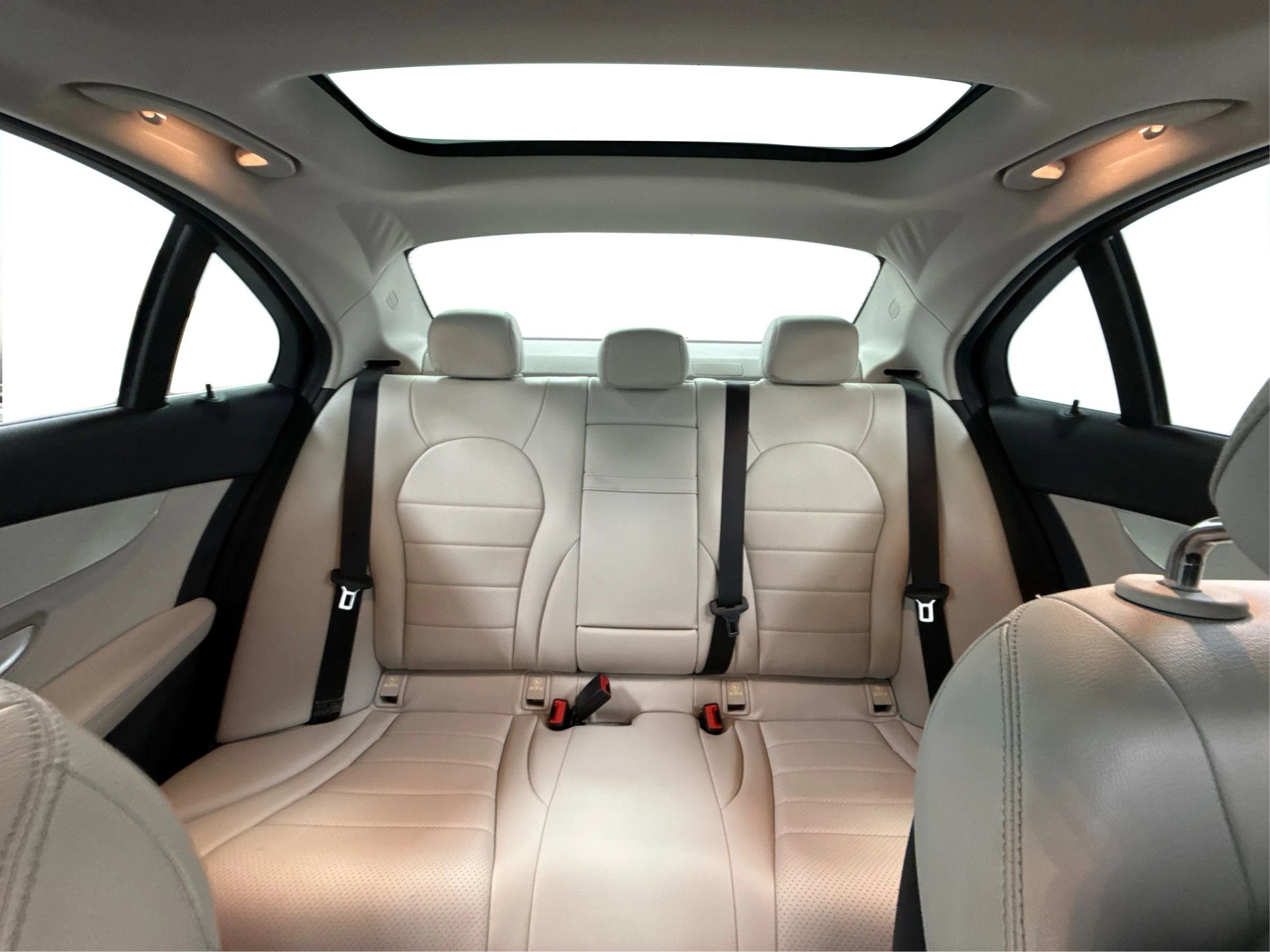 Used 2016 Mercedes-Benz C 300 4MATIC Sedan image 13