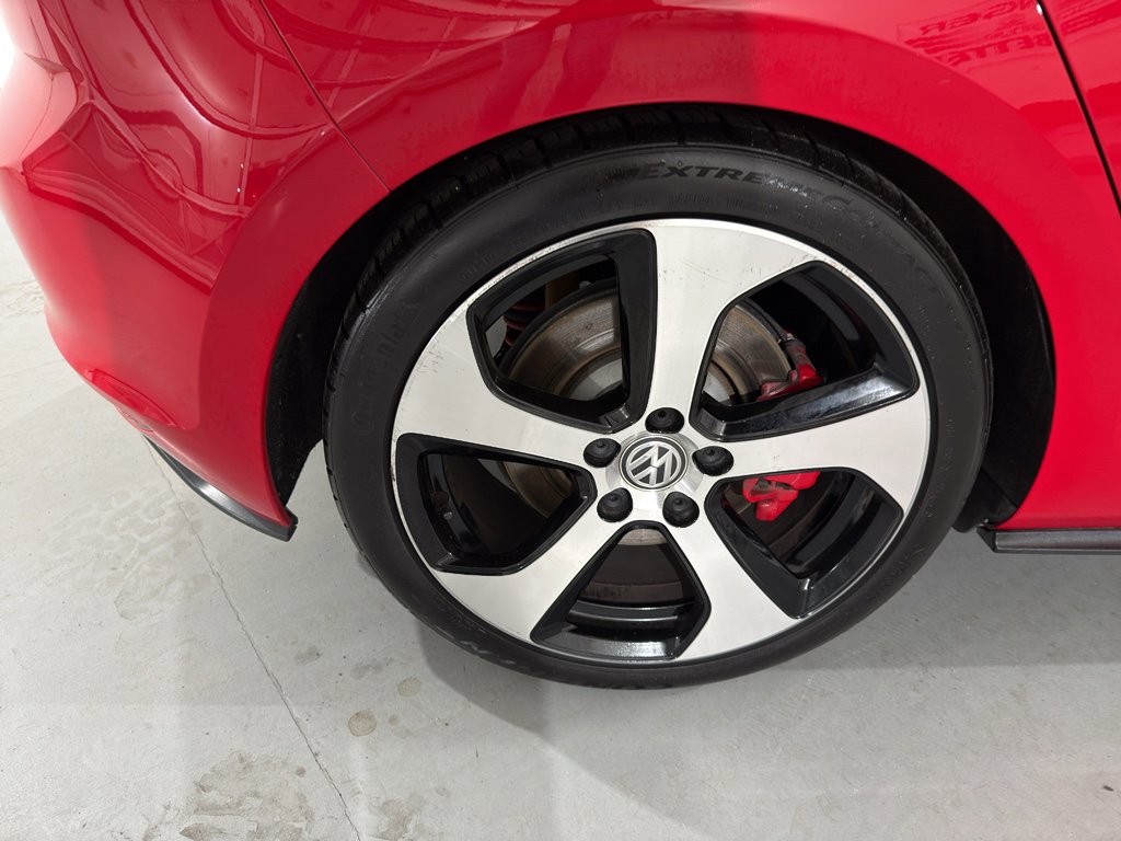 Used 2016 Volkswagen GTI SE image 10