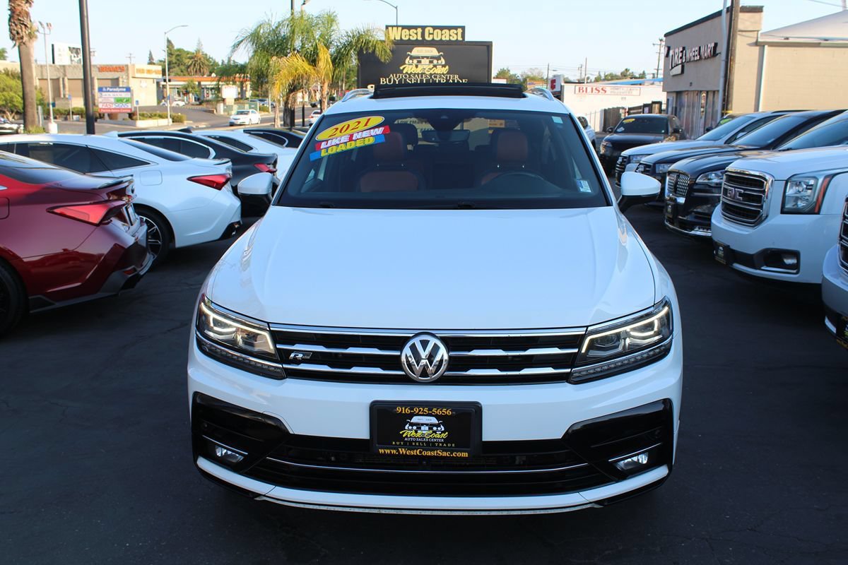 Used 2021 Volkswagen Tiguan SEL Premium R-Line w/ 3rd Row Seat Package AWD/4WD image 3