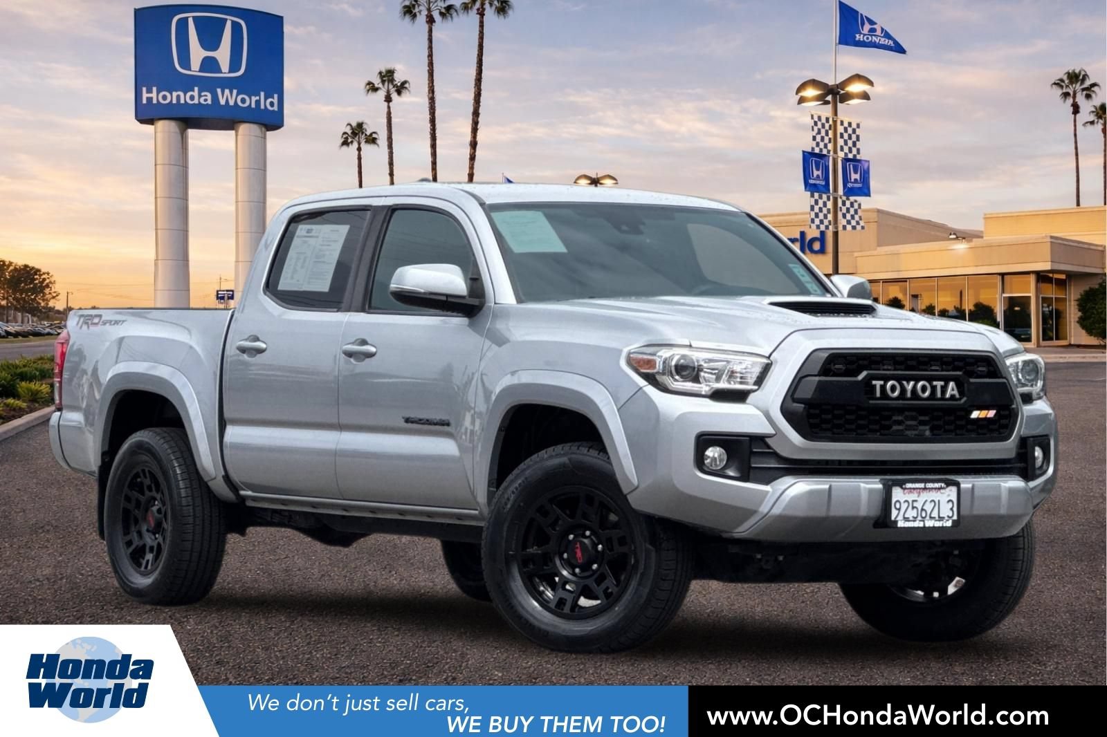 Used 2019 Toyota Tacoma TRD Sport w/ Technology Package RWD image 1