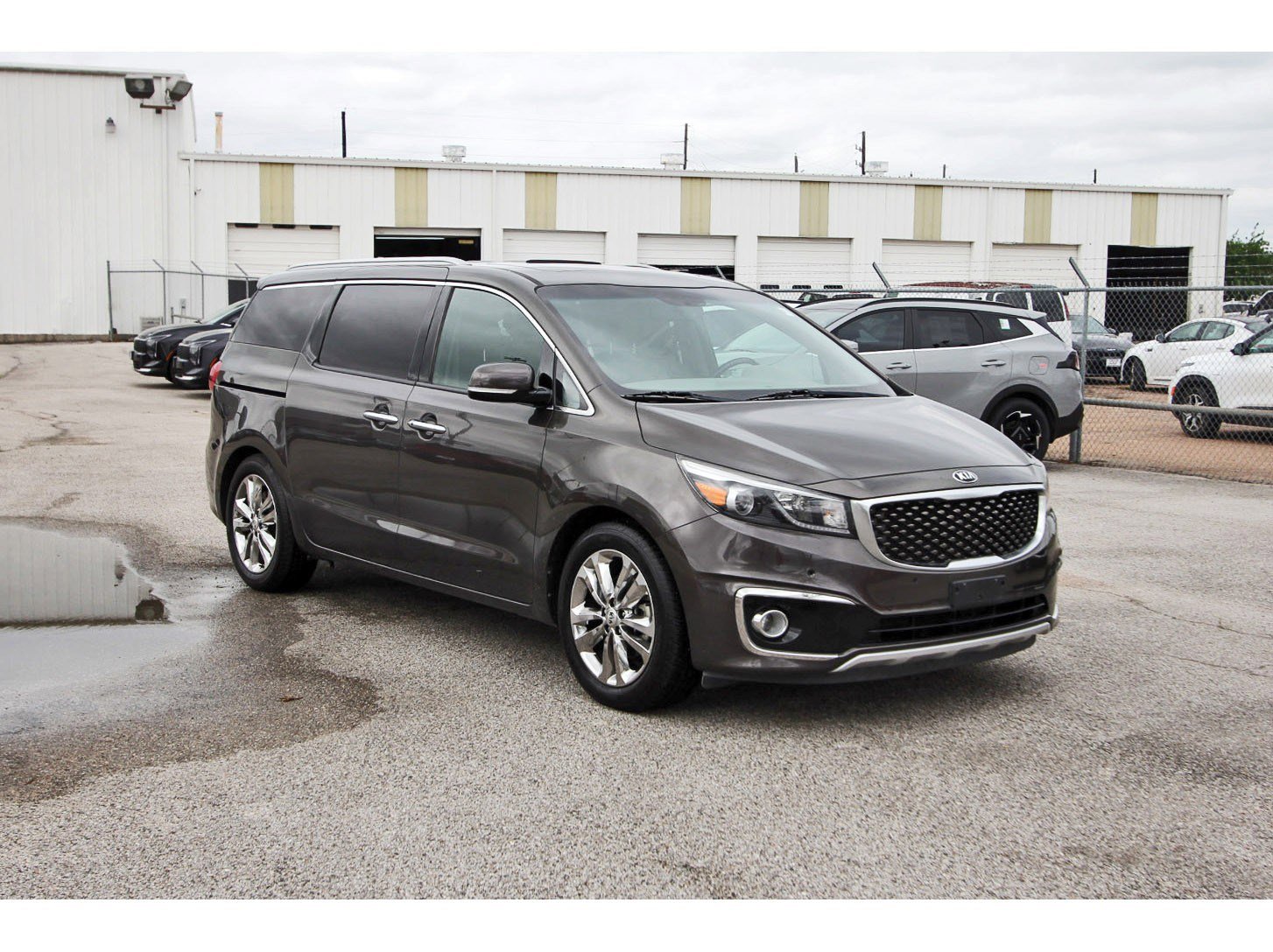 Used 2016 Kia Sedona SX Limited FWD image 9