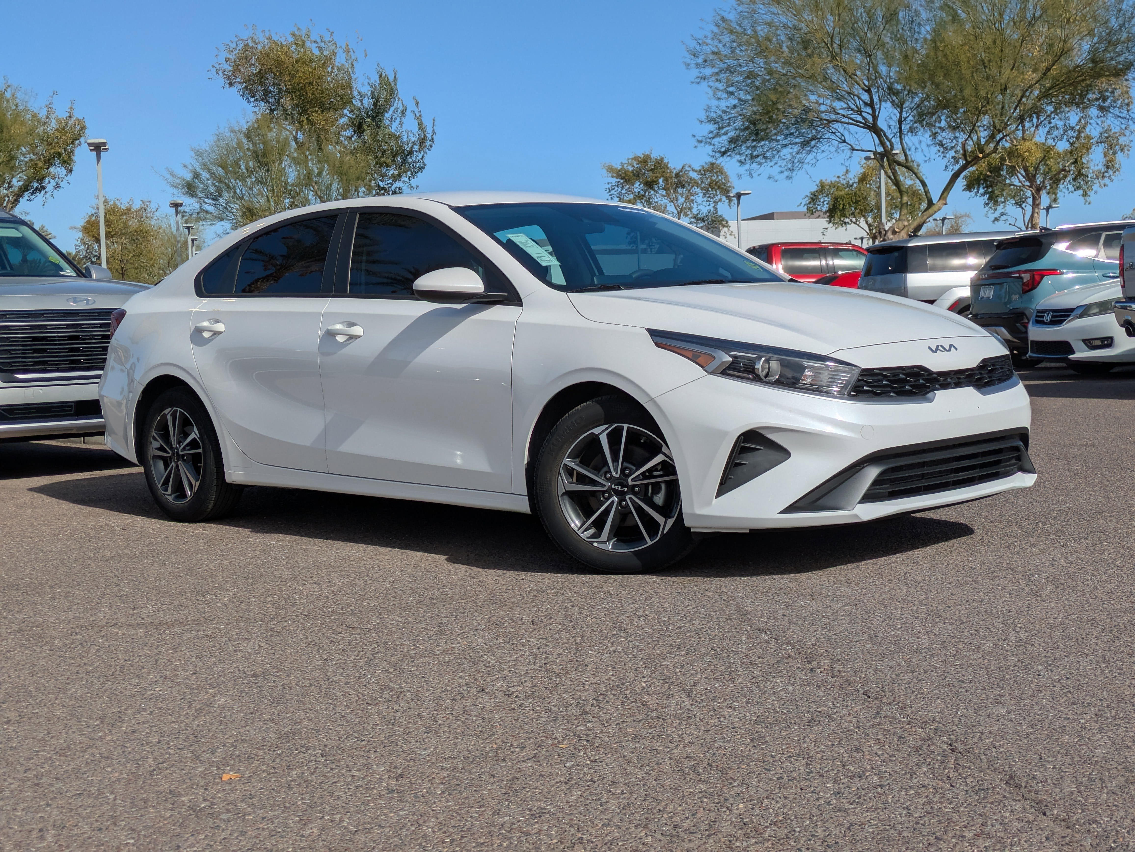 Used 2023 Kia Forte LXS image 32