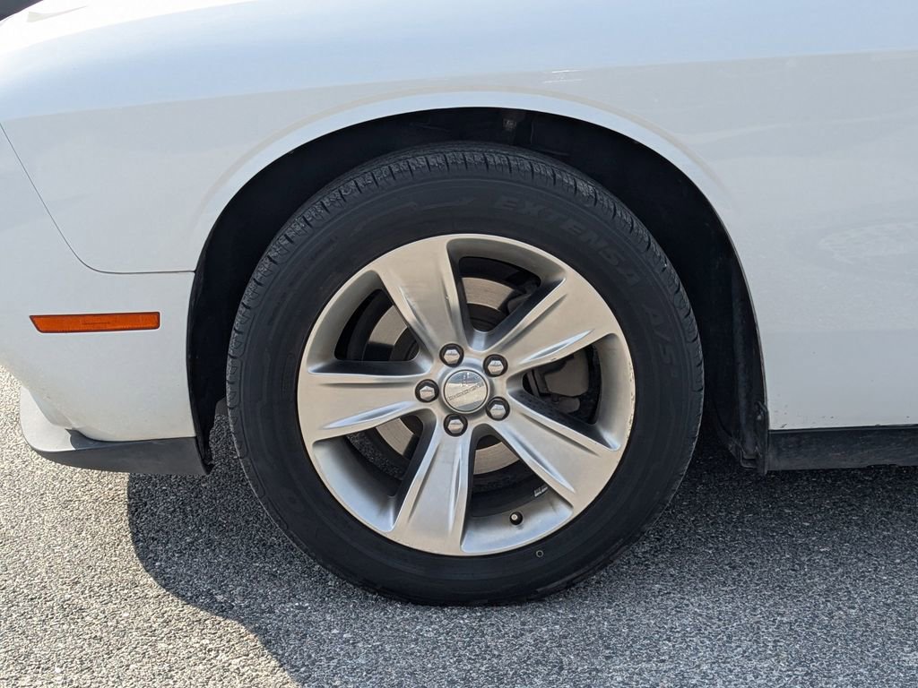 Used 2020 Dodge Challenger SXT image 11
