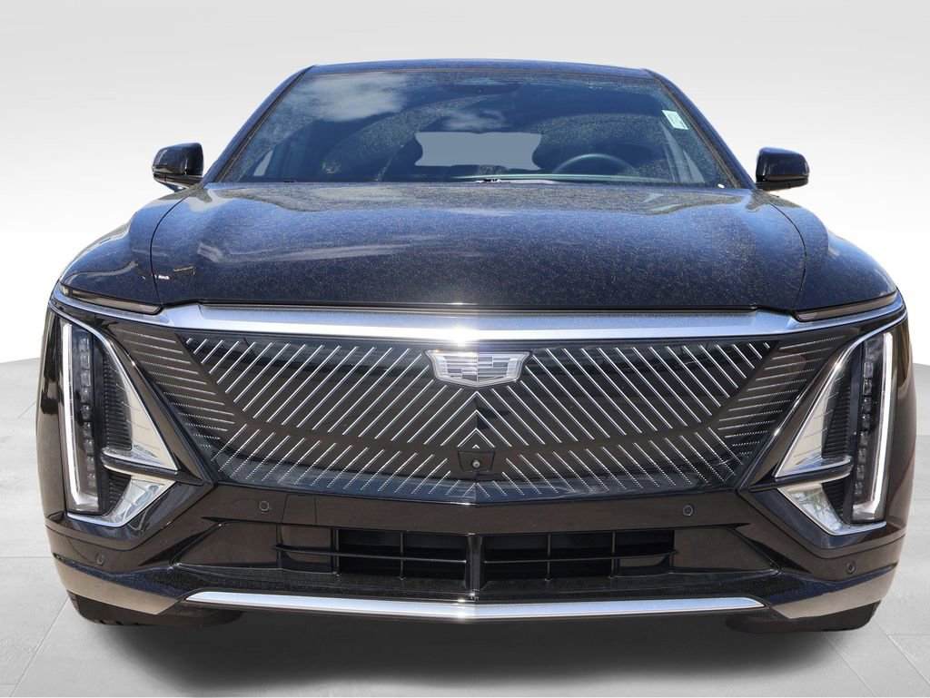 Used 2024 Cadillac Lyriq Luxury image 8