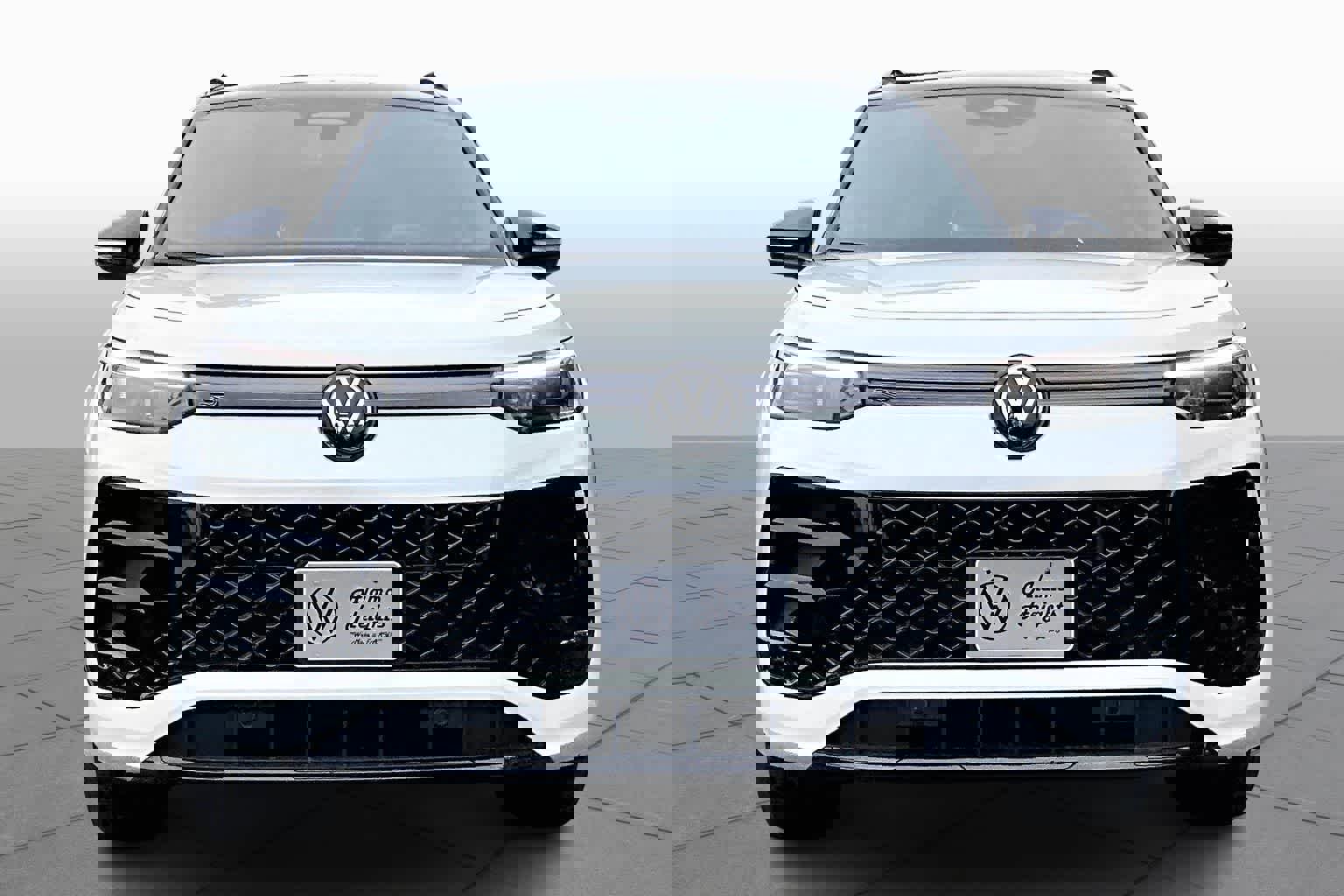 New 2026 Volkswagen Tiguan SE R-Line image 3