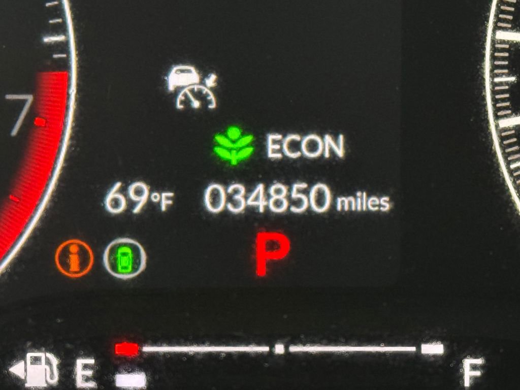 Used 2025 Honda Civic Sport image 27