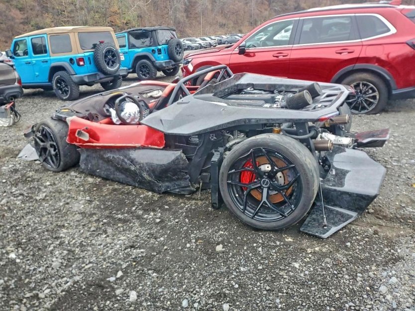 Used 2012 Lamborghini Gallardo LP 570-4 Superleggera image 3