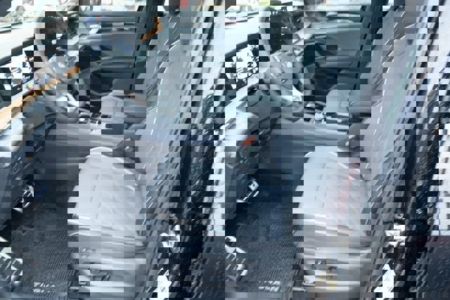 New 2026 Volkswagen Tiguan SEL R-Line image 16