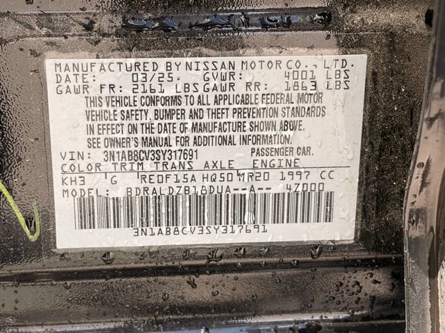 Used 2025 Nissan Sentra SV FWD image 23