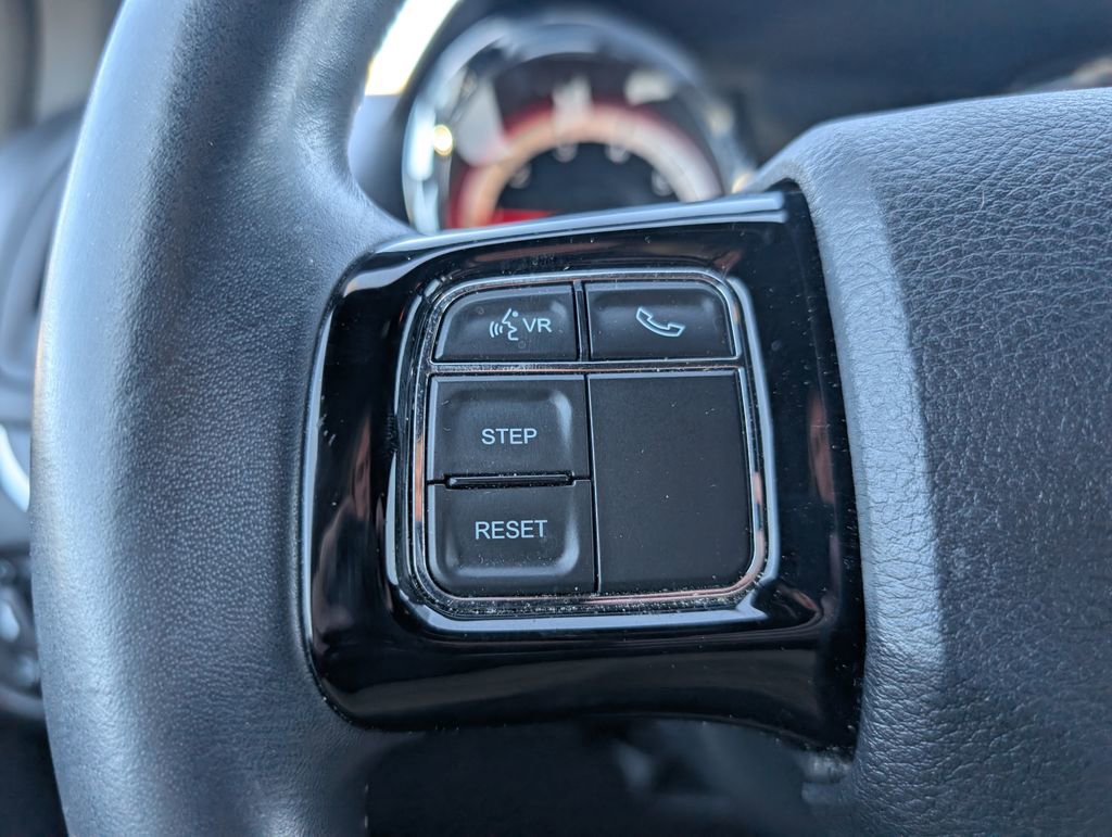 Used 2018 Dodge Grand Caravan SE image 14