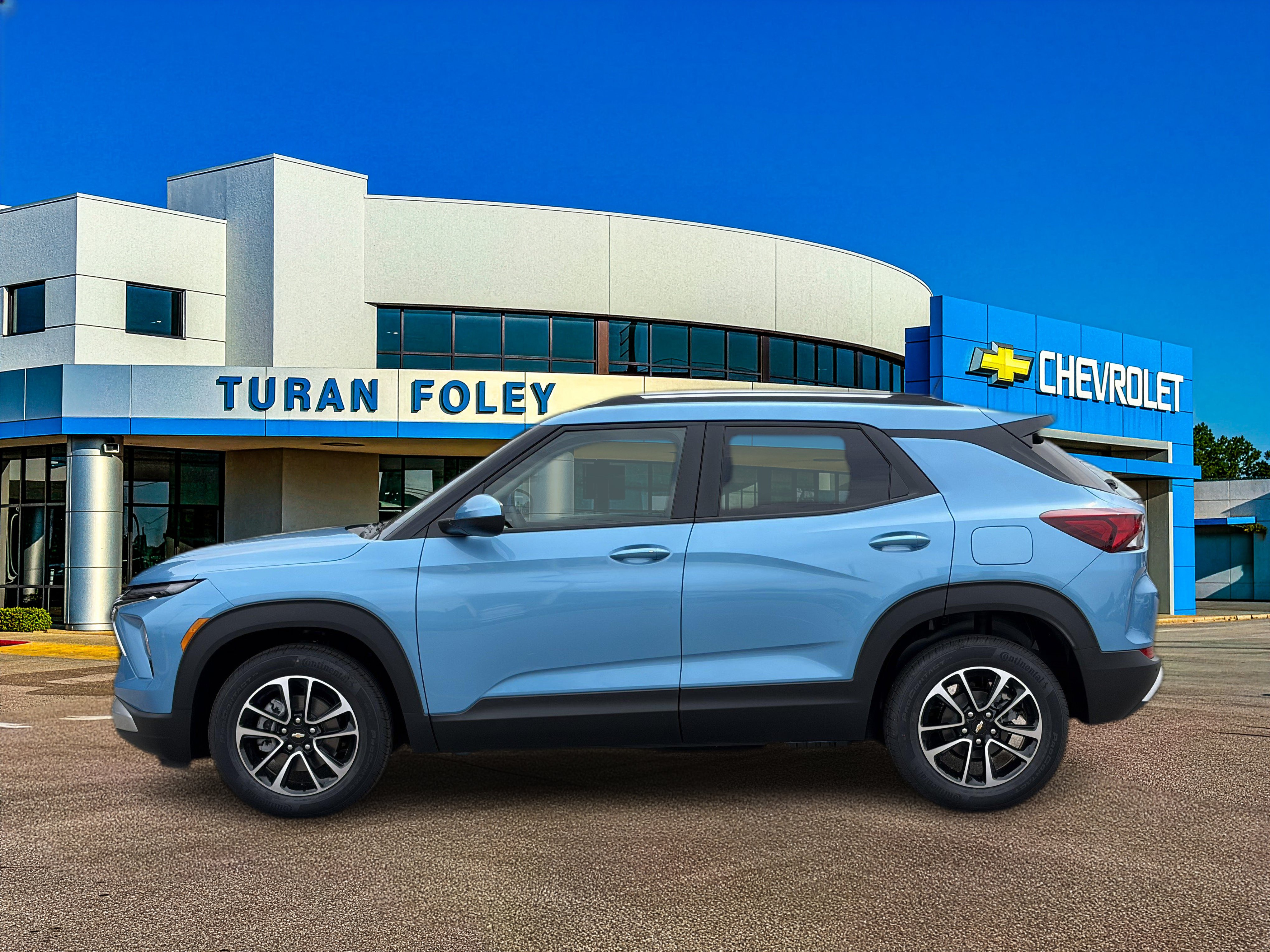 New 2026 Chevrolet TrailBlazer LT w/ LT Cold Weather Package FWD image 2