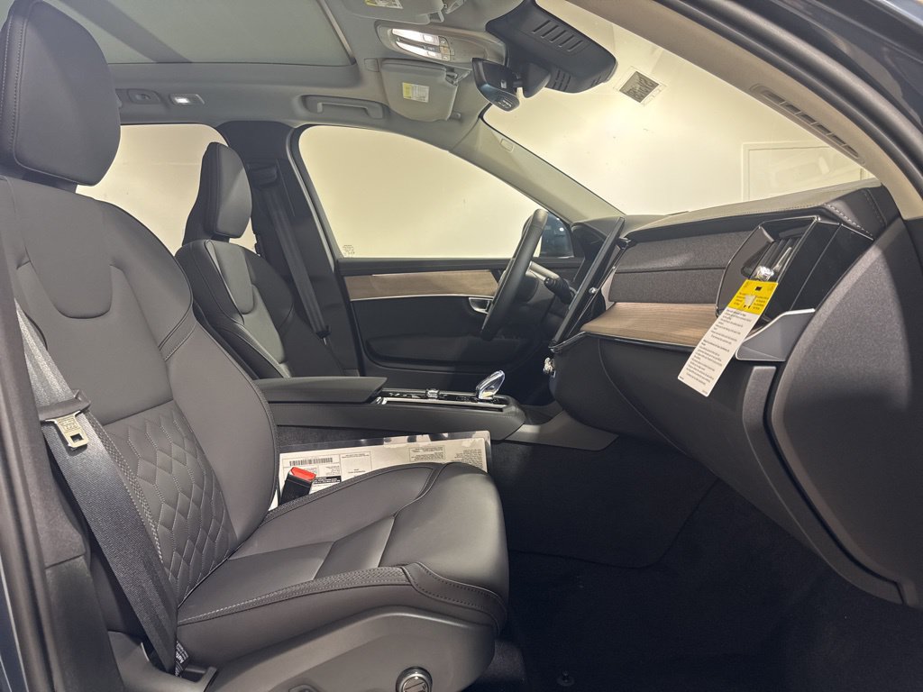 New 2026 Volvo XC90 B6 Plus w/ Protection Package AWD/4WD image 29