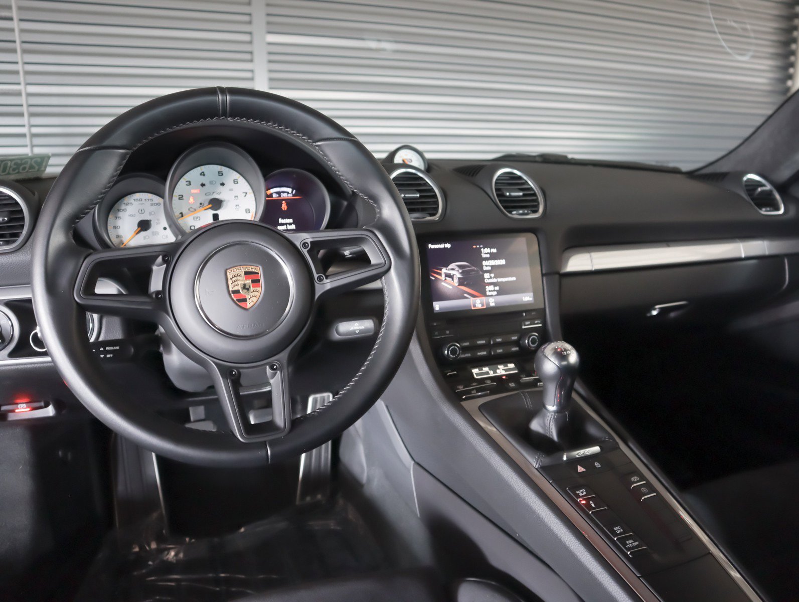 Certified 2020 Porsche 718 Cayman GT4 RWD image 14