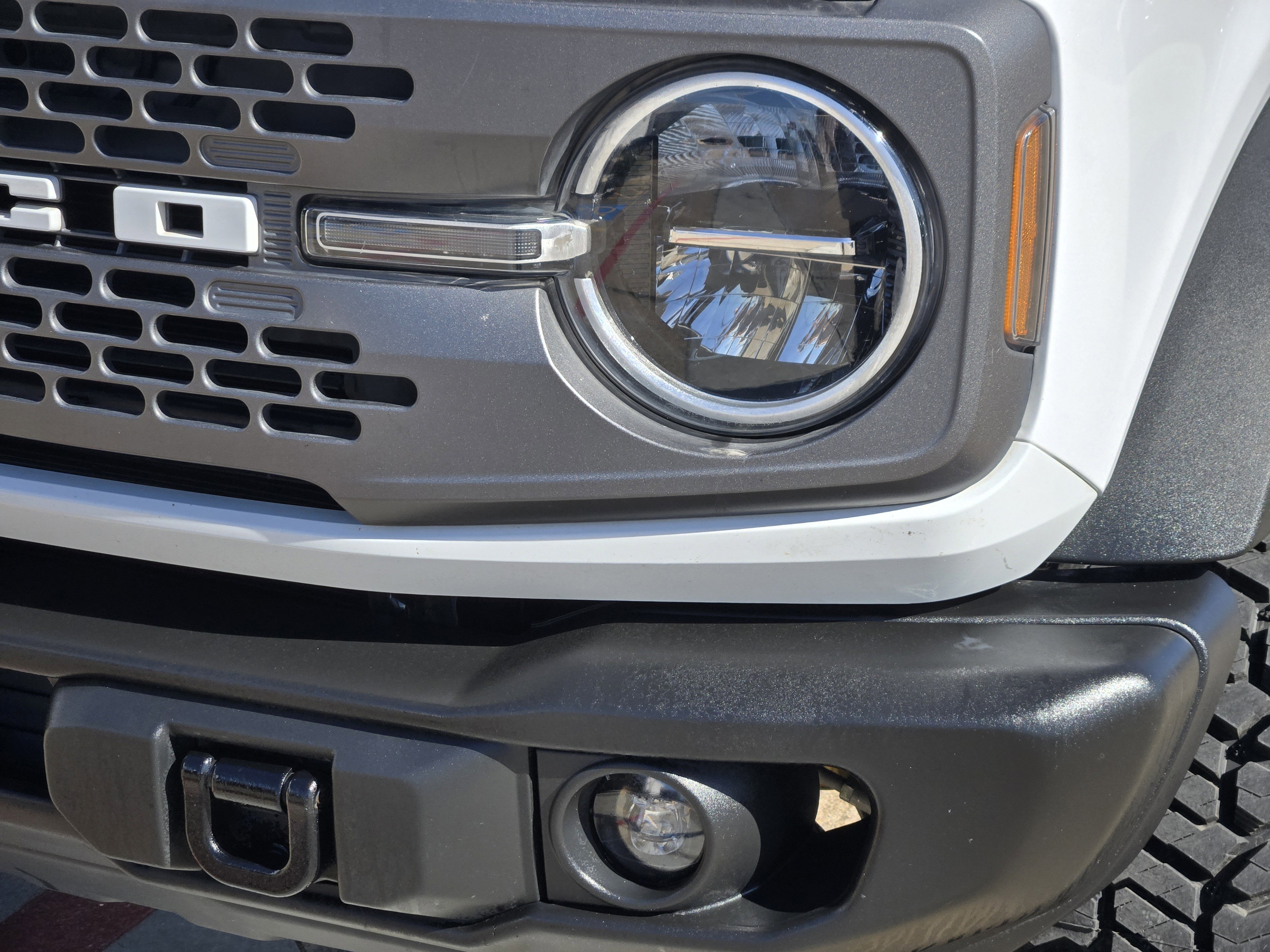 Used 2023 Ford Bronco Badlands image 6