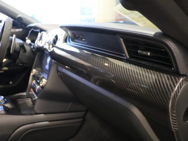 Used 2022 Ford Mustang Shelby GT500 w/ Carbon Fiber Track Pack RWD image 11