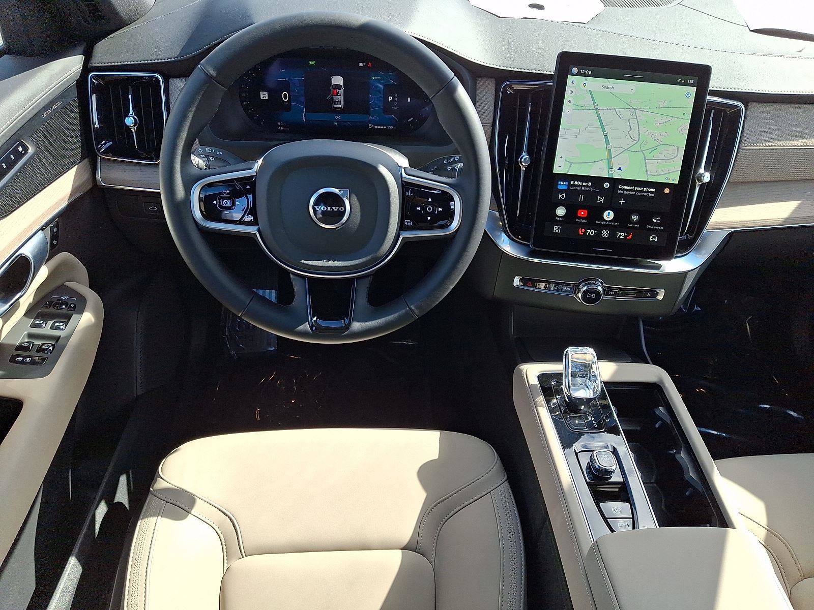 Certified 2025 Volvo XC90 B5 Plus image 13