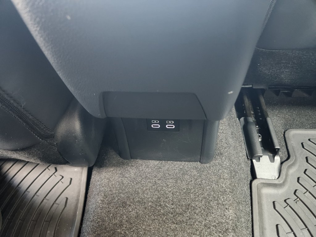 Used 2024 Toyota Prius XLE AWD/4WD image 26