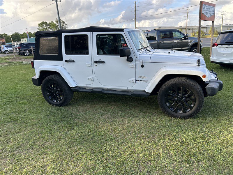 Used 2013 Jeep Wrangler Unlimited Sahara w/ Connectivity Group image 3