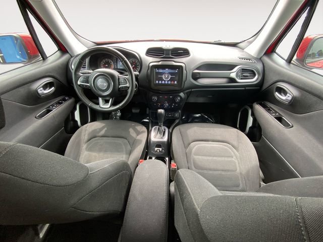Used 2020 Jeep Renegade Latitude FWD image 10