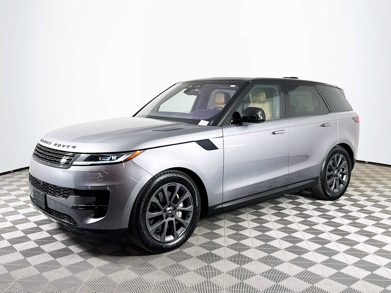 Used 2023 Land Rover Range Rover Sport SE image 1