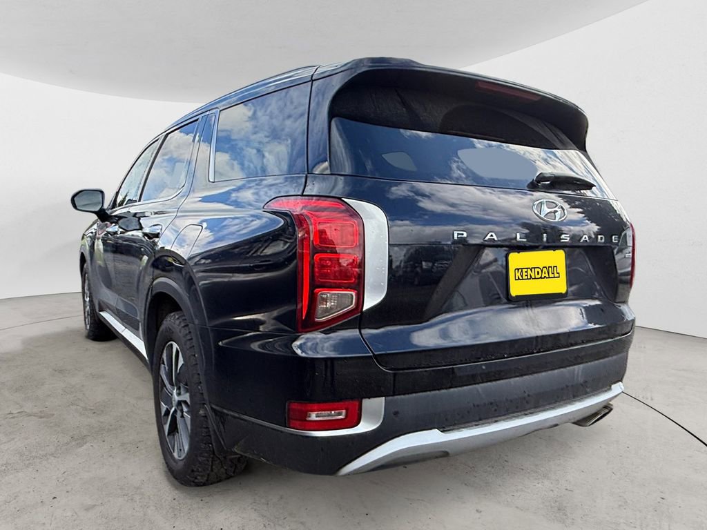 Used 2021 Hyundai Palisade SEL w/ Winter Package image 2