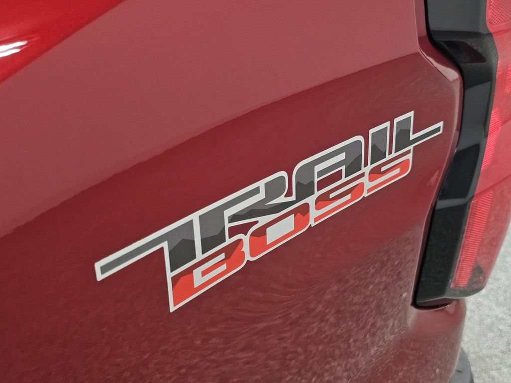 Used 2024 Chevrolet Colorado Trail Boss w/ Advanced Trailering Package AWD/4WD image 28