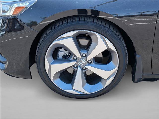 Used 2020 Honda Accord Touring image 30