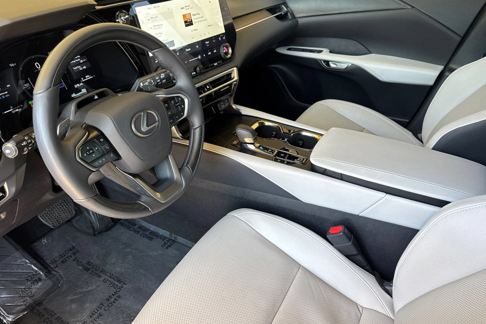 Certified 2025 Lexus RX 350h w/ Convenience Package AWD/4WD image 11