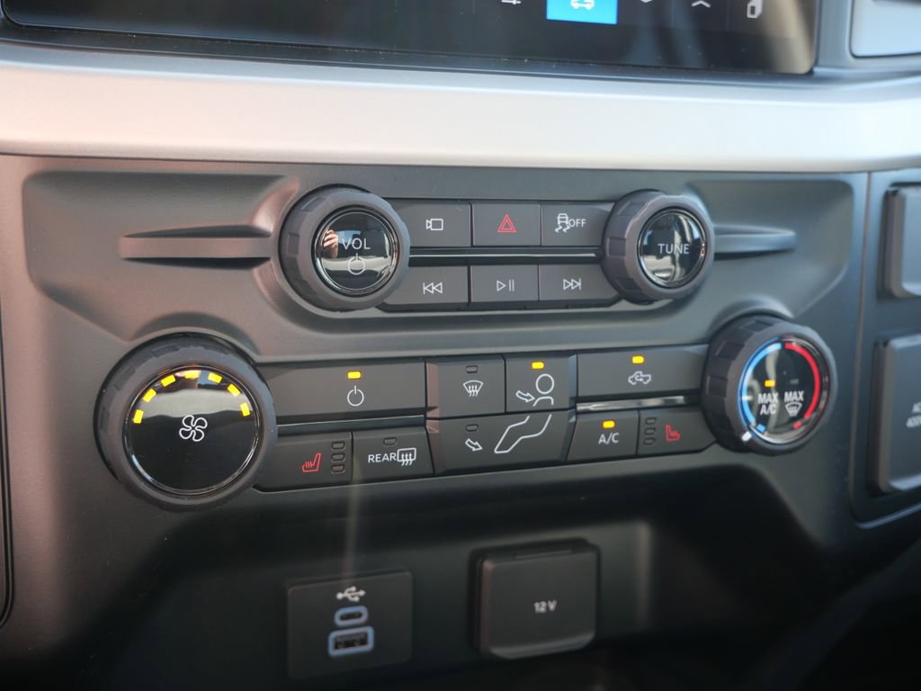 New 2026 Ford F250 XLT w/ XLT Premium Package image 27