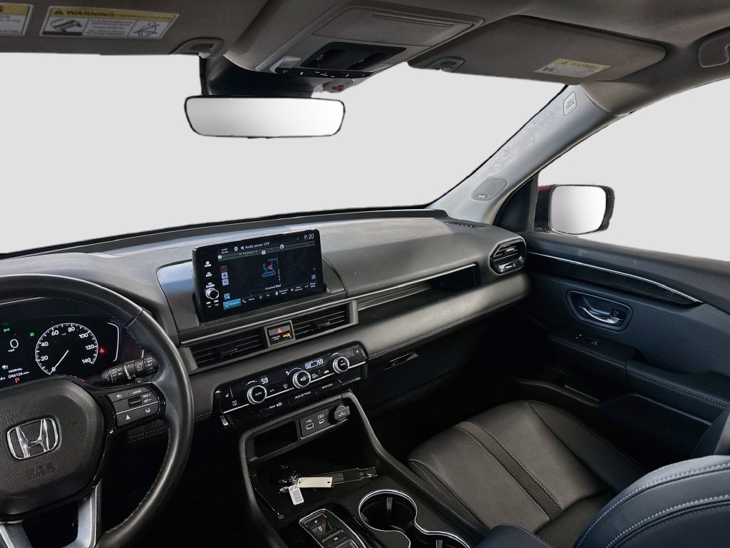 Used 2025 Honda Pilot Touring image 27
