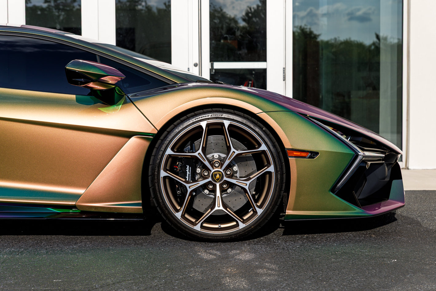 Used 2024 Lamborghini Revuelto AWD/4WD image 46