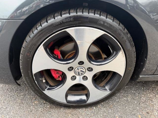 Used 2010 Volkswagen GTI 2-Door image 11
