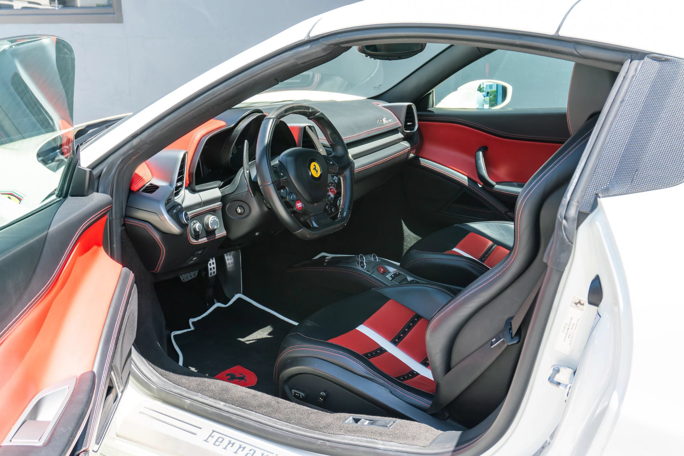 Used 2014 Ferrari 458 Spider RWD image 52