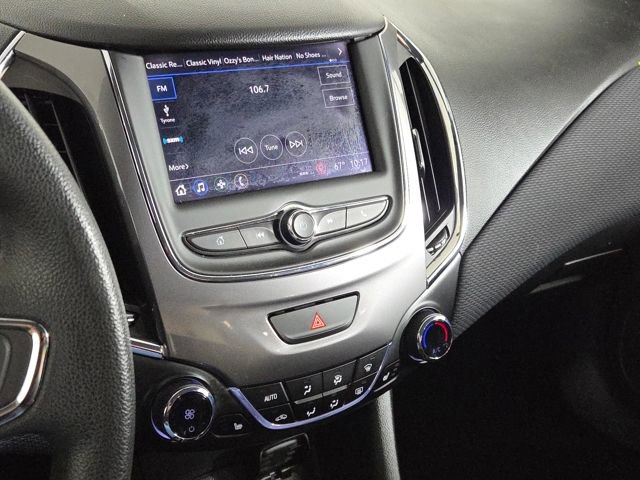 Used 2019 Chevrolet Cruze LT w/ Convenience Package image 27