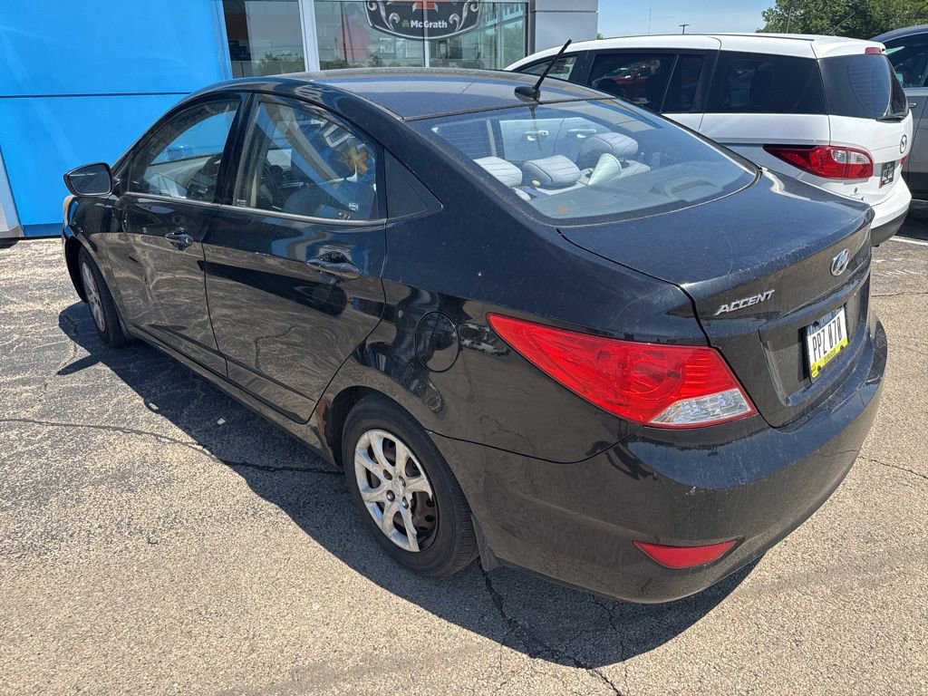 Used 2013 Hyundai Accent GLS FWD image 8