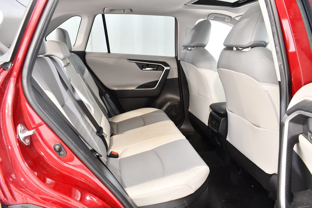 Used 2022 Toyota RAV4 Limited w/ Limited Grade Weather Package AWD/4WD image 19