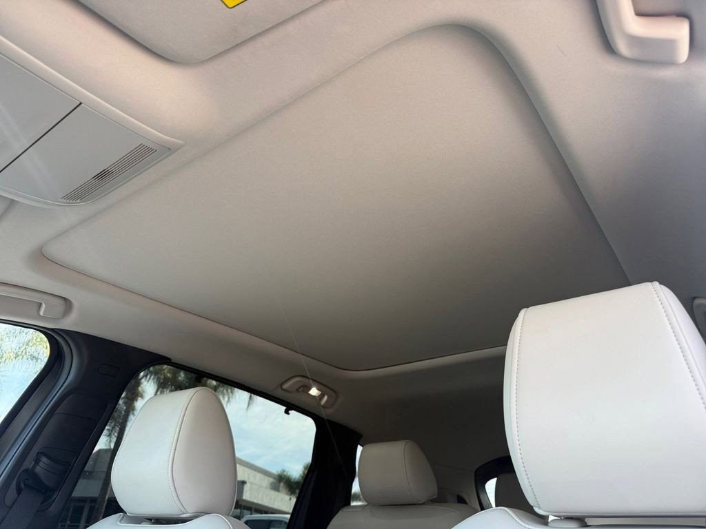 Used 2024 MAZDA CX-90 Plug-In Hybrid w/ Premium Plus image 15