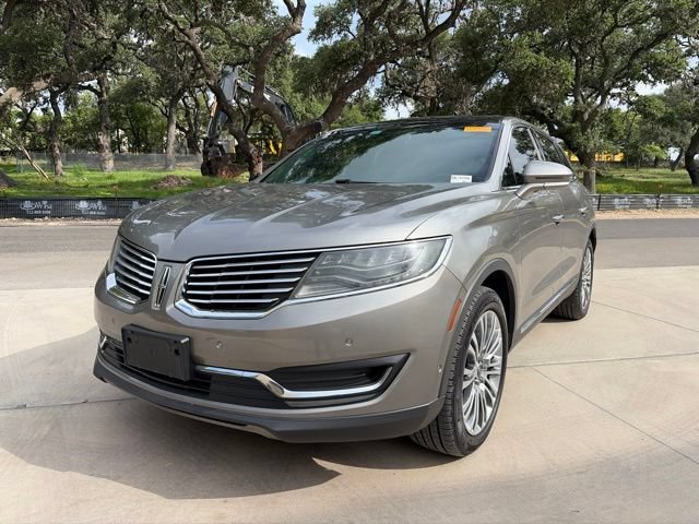 Used 2016 Lincoln MKX Reserve w/ Luxury Package AWD/4WD image 2