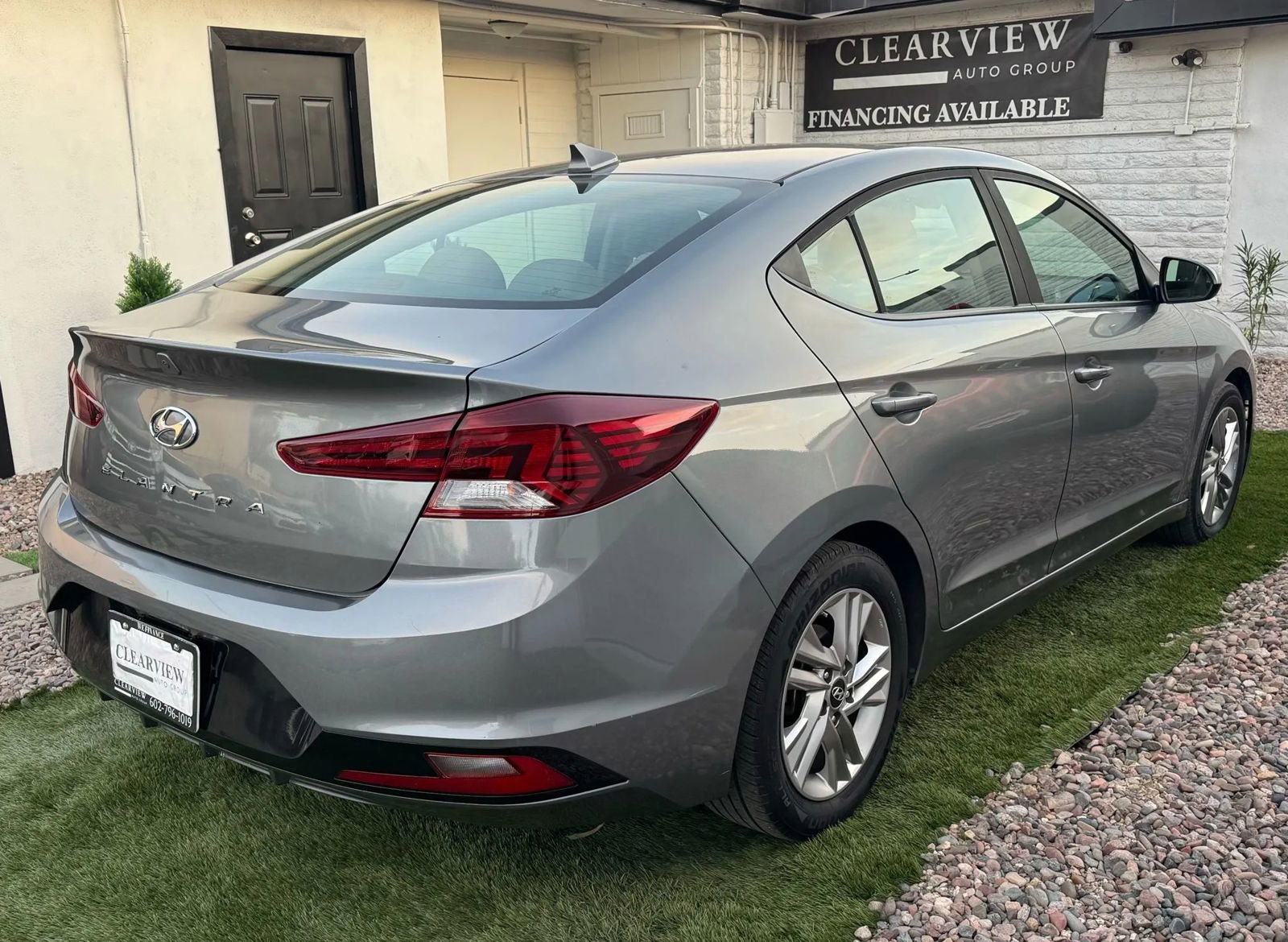 Used 2019 Hyundai Elantra SEL FWD image 15