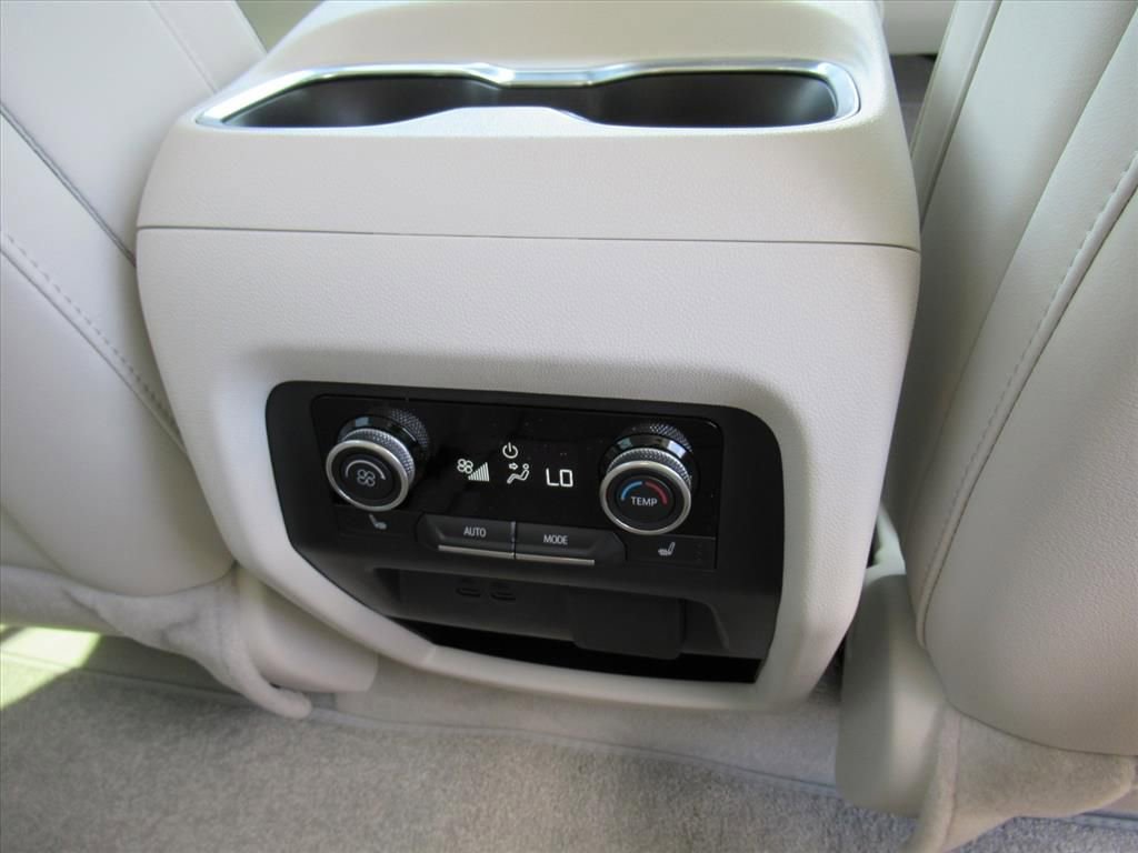 New 2026 Buick Enclave Avenir w/ Super Cruise Package FWD image 29