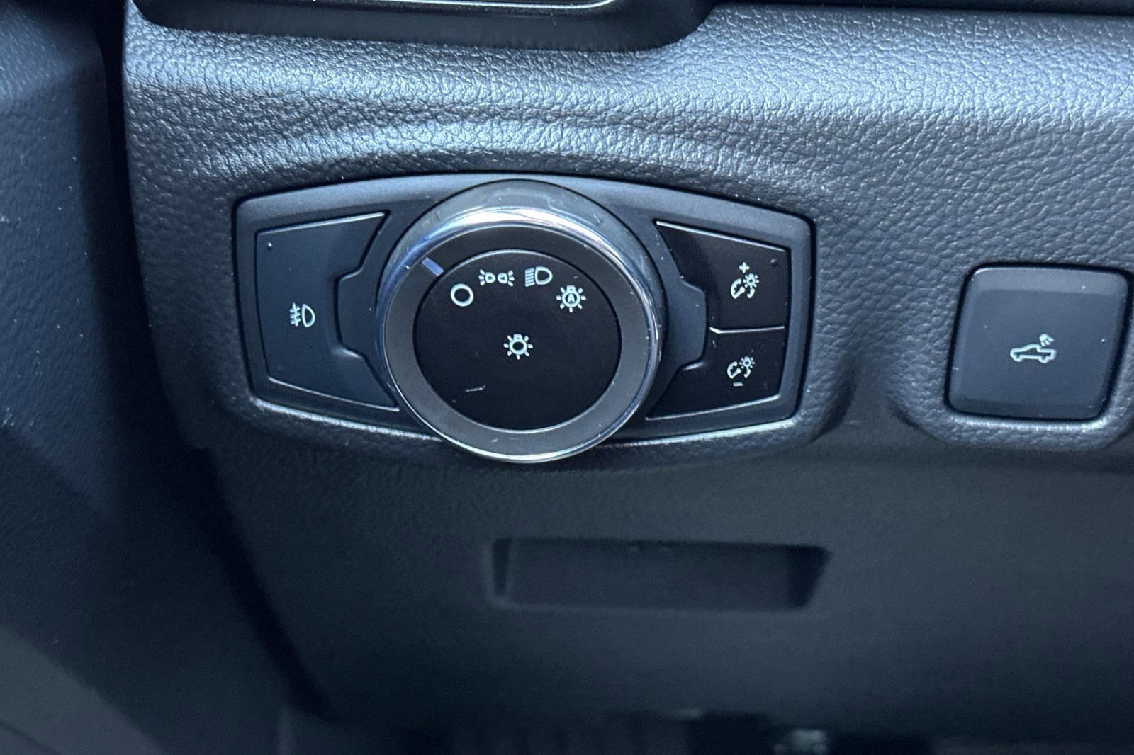 Used 2023 Ford Ranger XLT w/ Equipment Group 301A Mid image 27