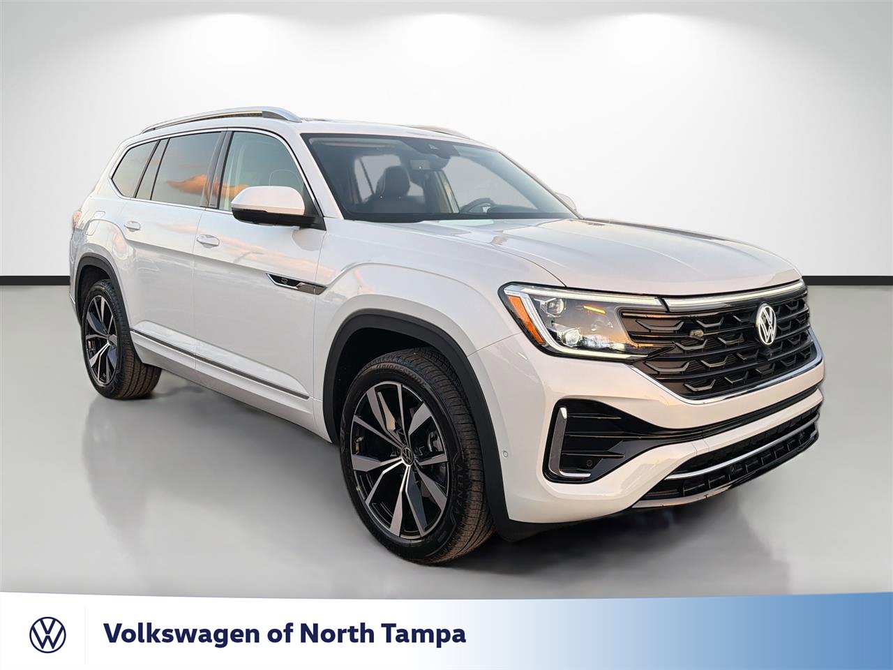 New 2026 Volkswagen Atlas SEL Premium R-Line
