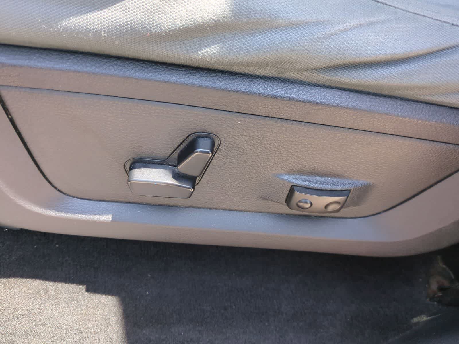Used 2014 RAM 1500 Outdoorsman AWD/4WD image 17